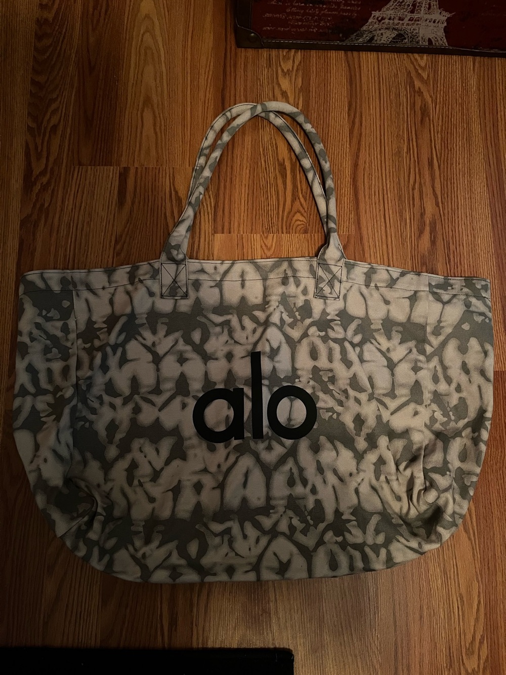 ALO Yoga Gray and Cream Tie-Dye Canvas Tote